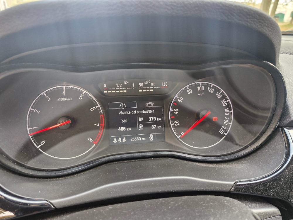 Opel Corsa Design LINE foto 12