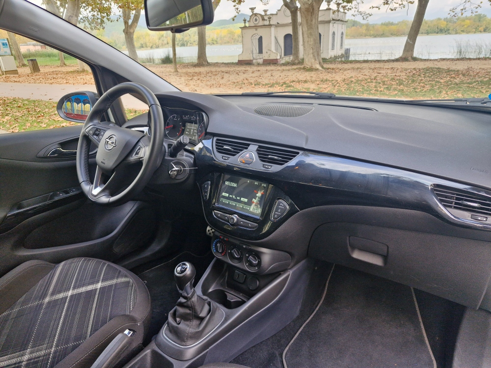 Opel Corsa Design LINE foto 11